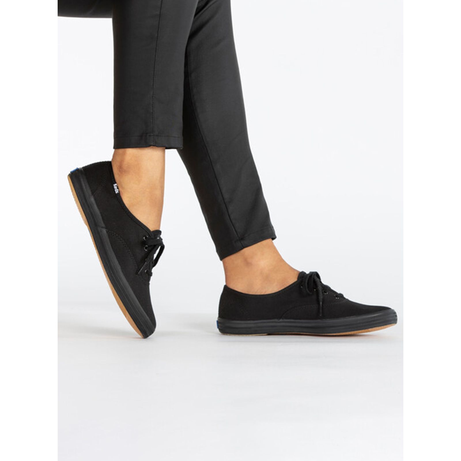 Zapatilla Casual Mujer Champion Negra Keds