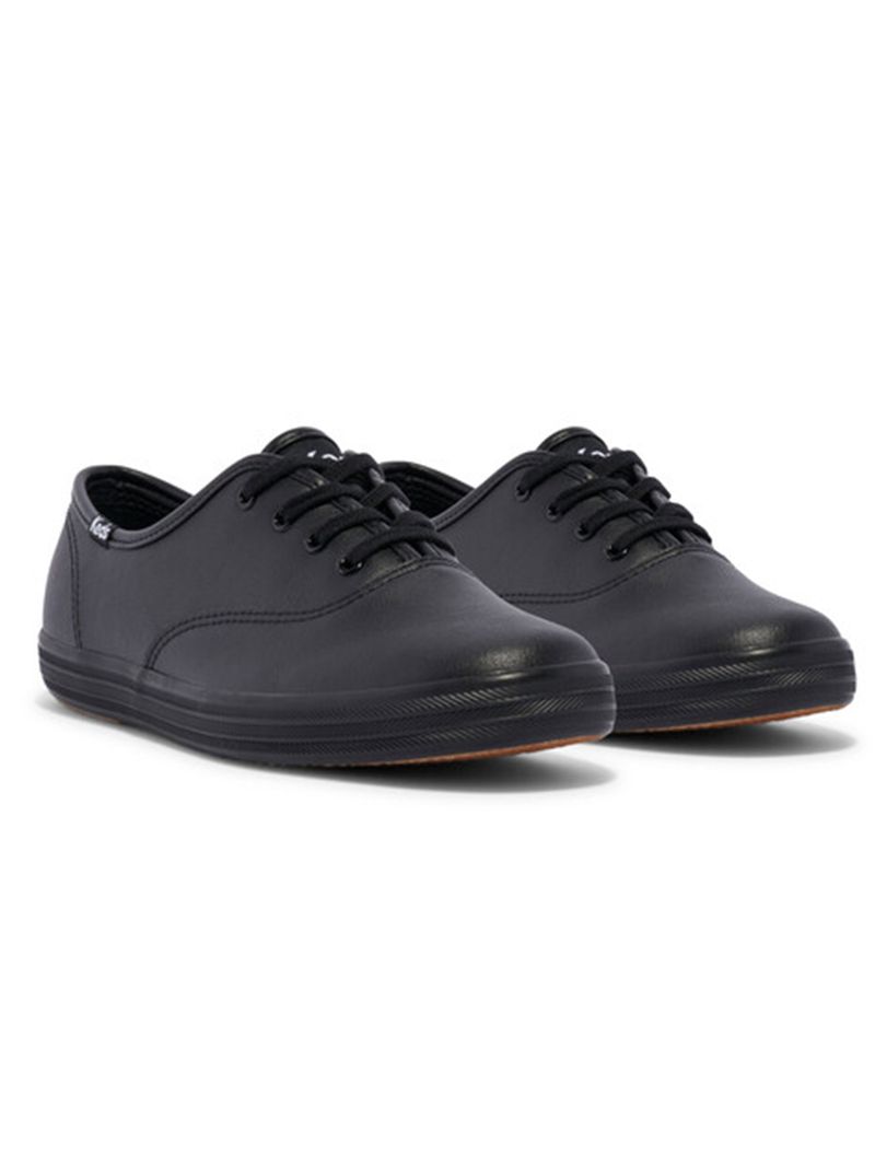 Zapatilla-Champion-Cuero-Negra