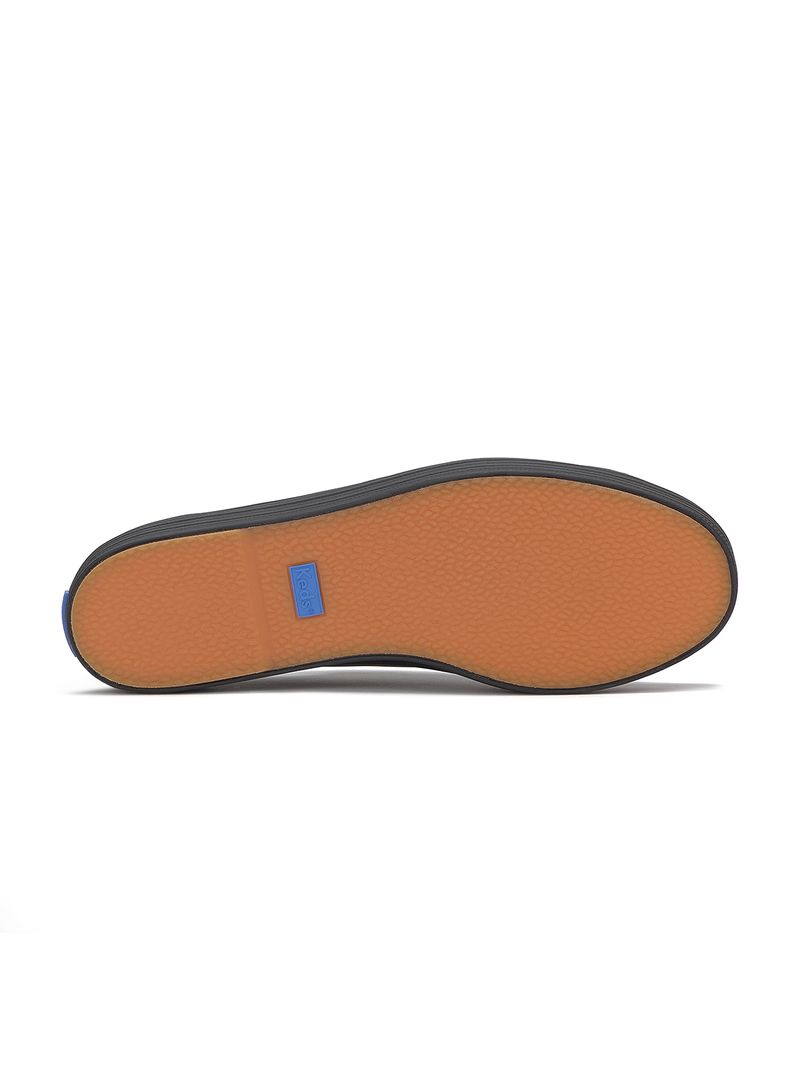 Zapatilla triple up Cuero Negra