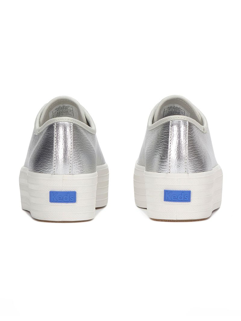 Triple-Up-Cuero-Metalica