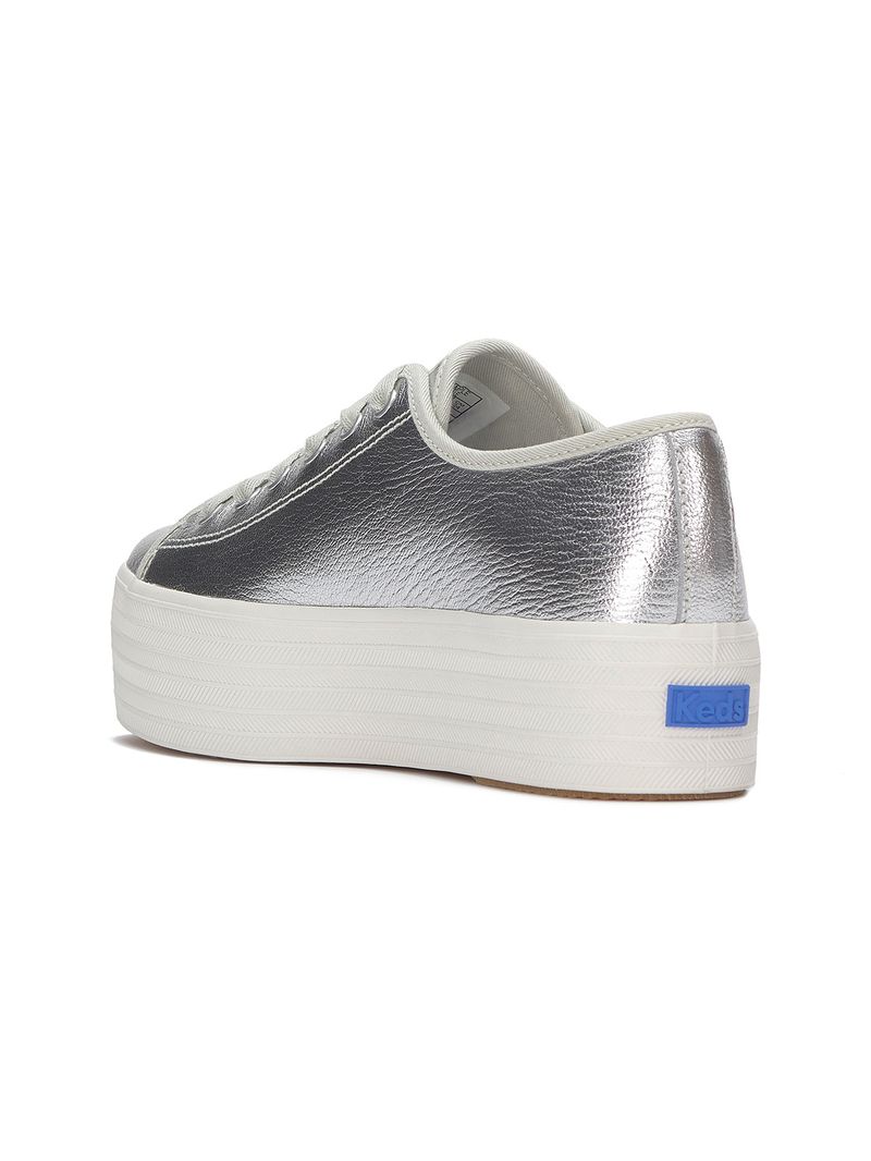 Triple Up Cuero Metálica